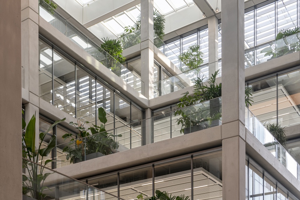 ICONE by Foster Partners