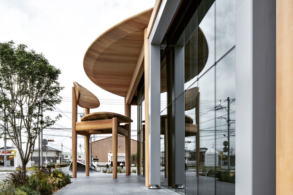 SWEETS BANK by Nikken Sekkei Ltd