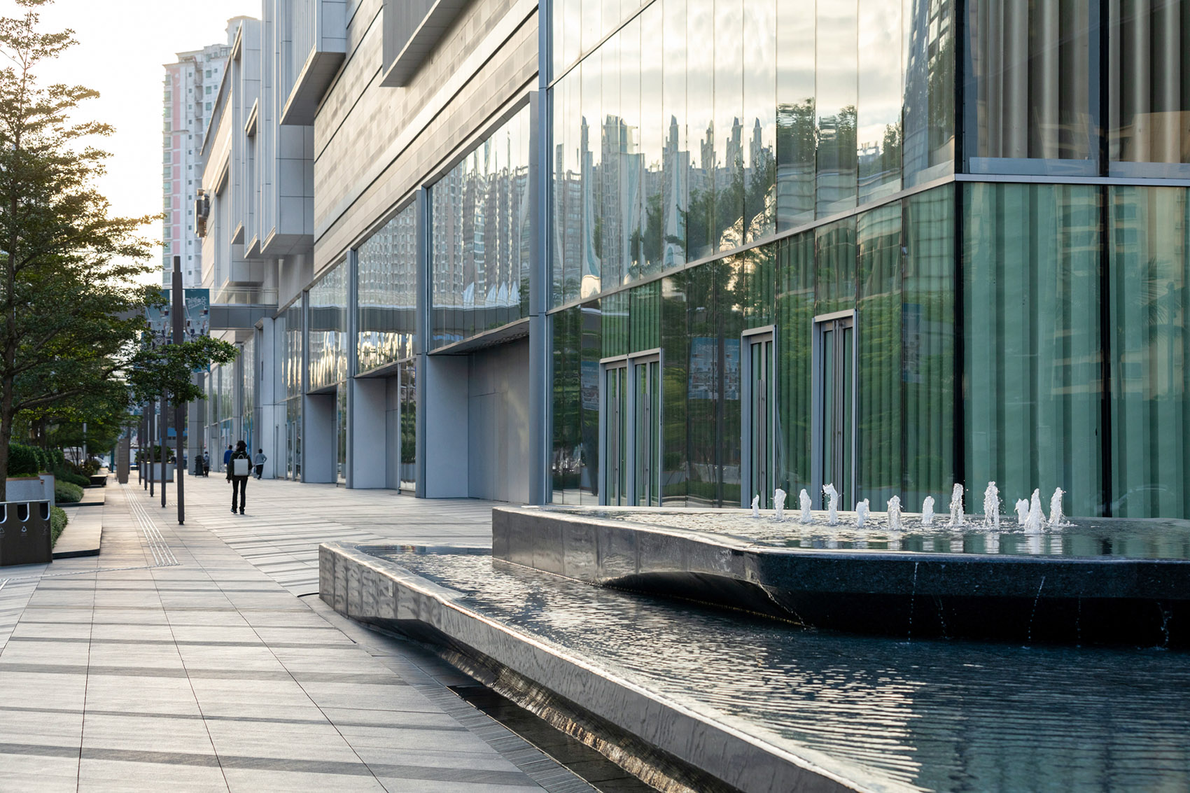 Landscape Design of CRLAND Mixc Haikou by GM Landscape - 谷德设计网