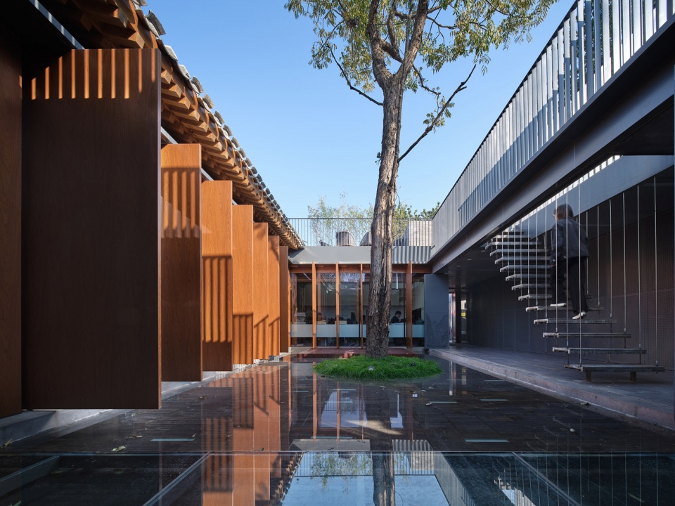 new office of bazuo architecture studio in traditional beijing hutong by bazuo architecture studio