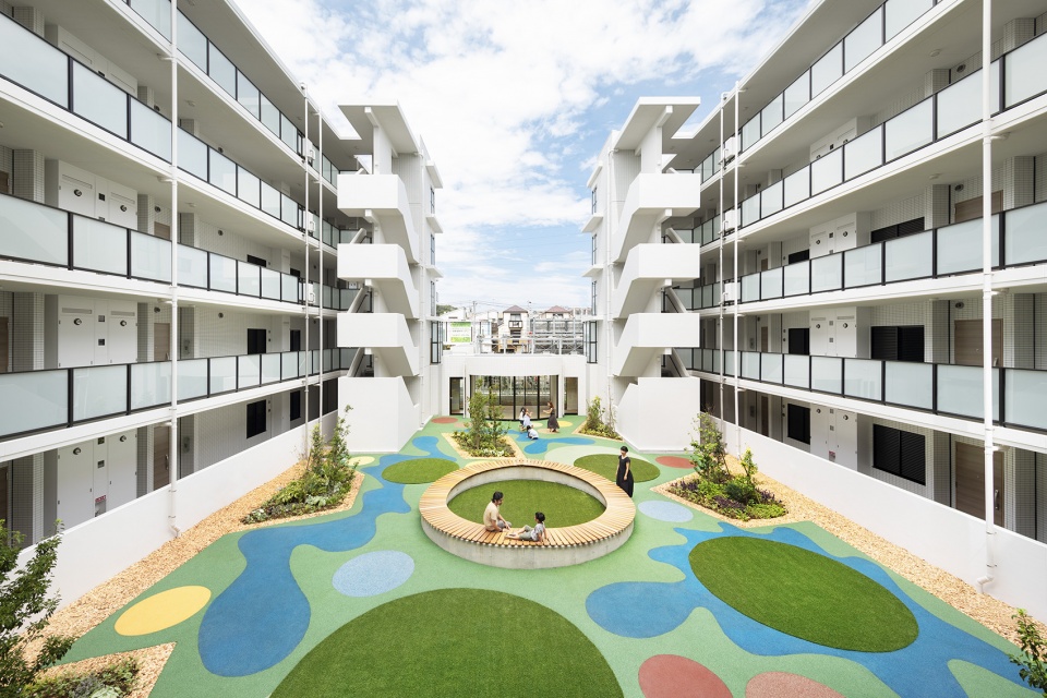 HSR Residential Architecture by Moriyuki Ochiai Architects
