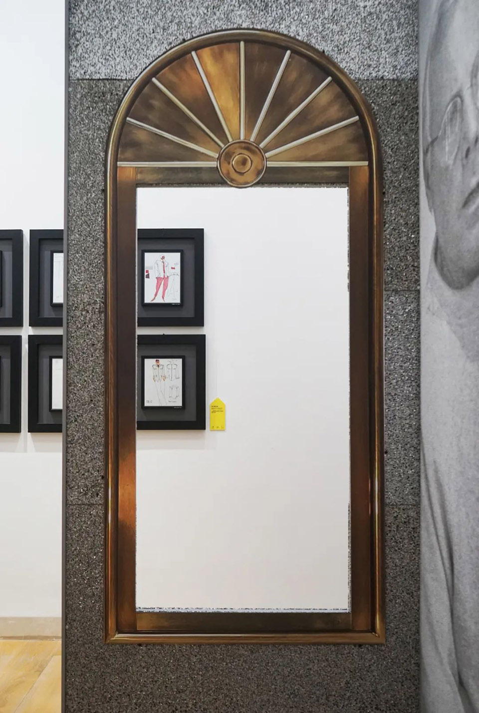 Spatial Design of ‘Modern and Functionality: Men’s Fashion Life in the ...