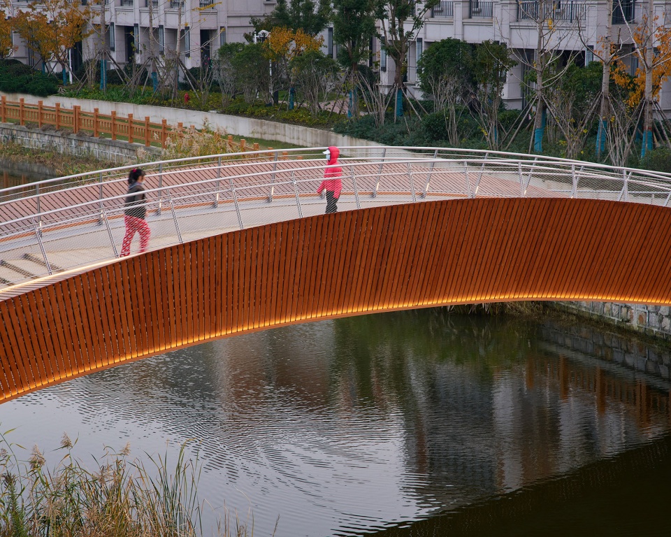 a leaf of boat the reconstruction of a convenient bridge in new jiangwan neighborhood shanghai by l and m
