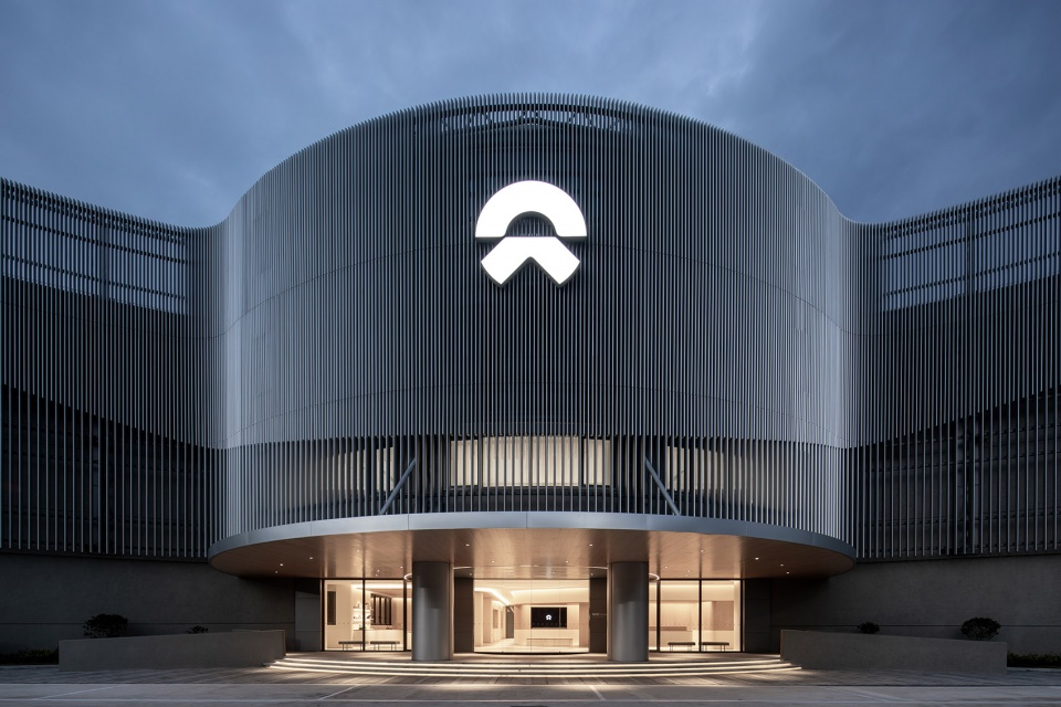 nio delivery center by kokaistudios