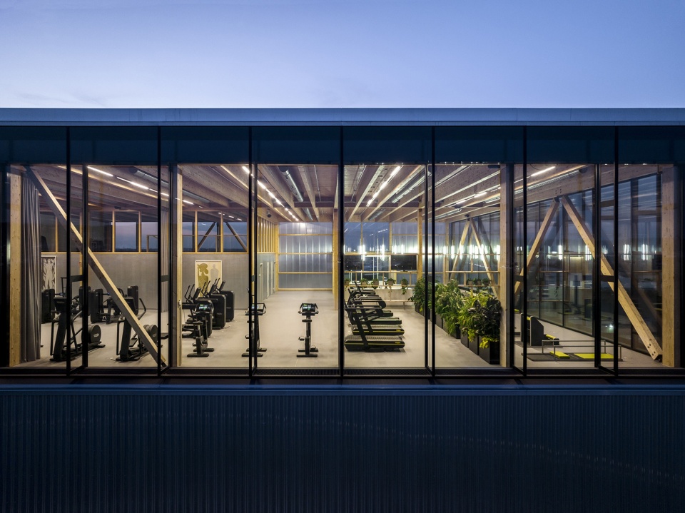 TRUMPF Fitness and Company Sports Center by Barkow Leibinger