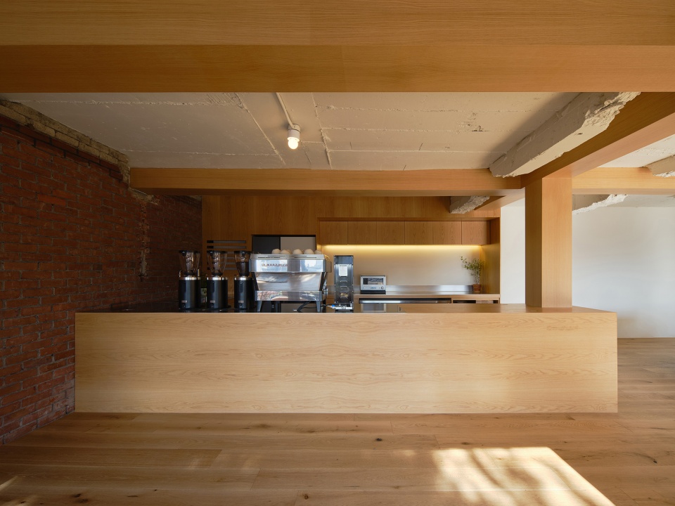 Vonzrr Cafe by SHERPA