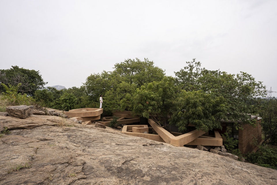 chuzhi house by wallmakers