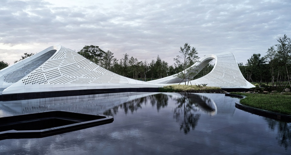 international migratory bird town convention exhibition center by oi architects