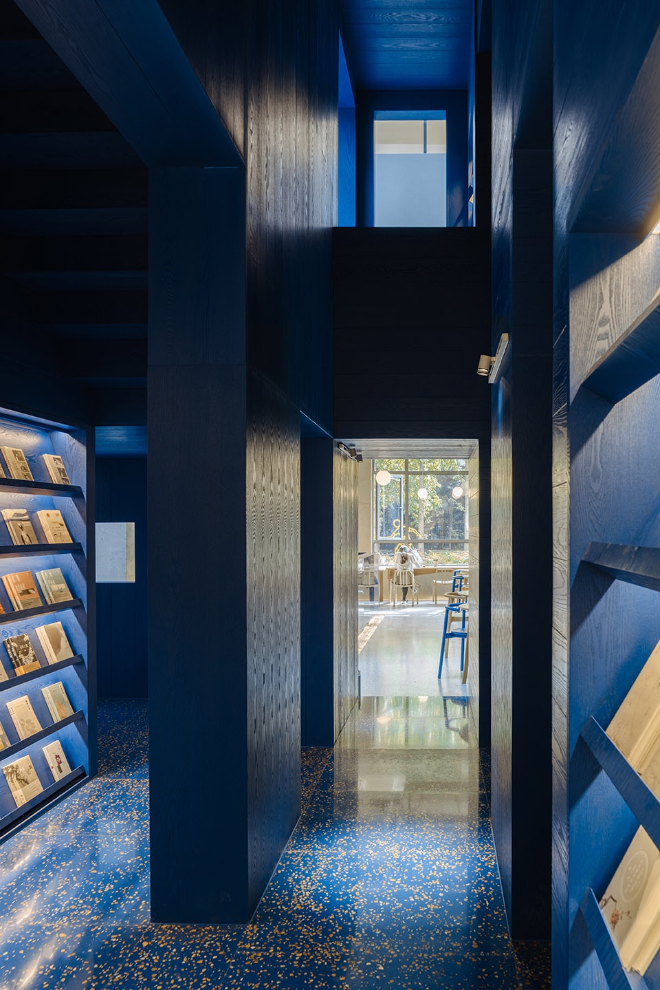 University Sport Book Store by Studio YUDA + Studio NOR - 谷德设计网