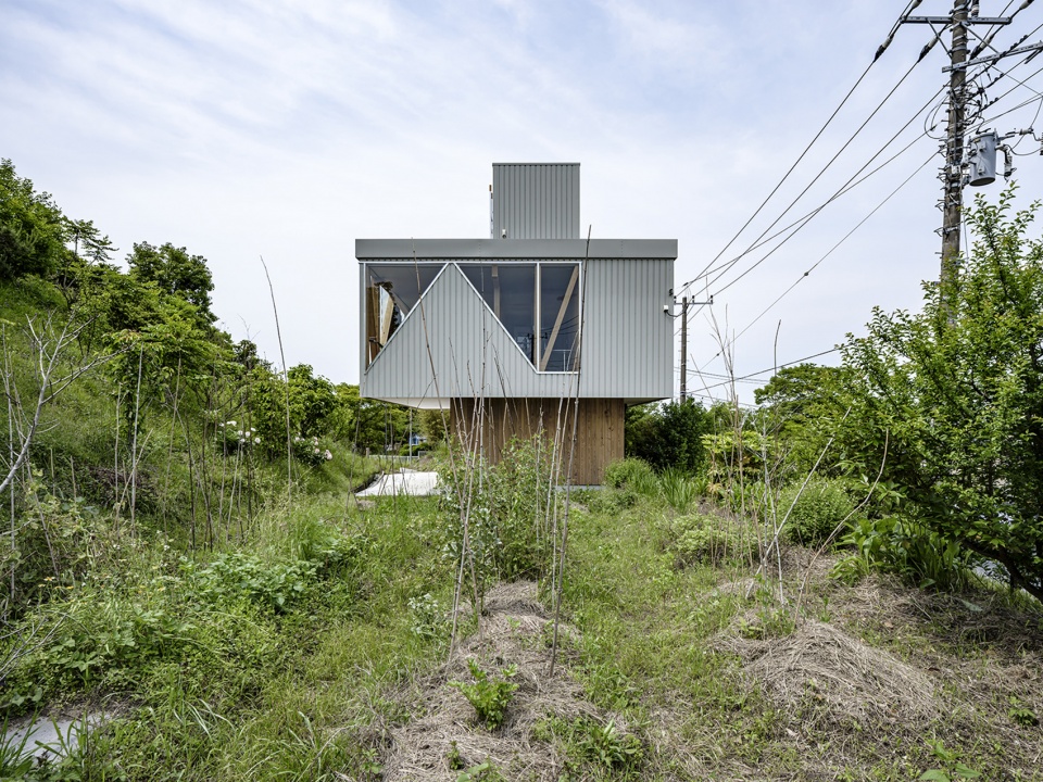House for G by kurosawa kawara ten Architect