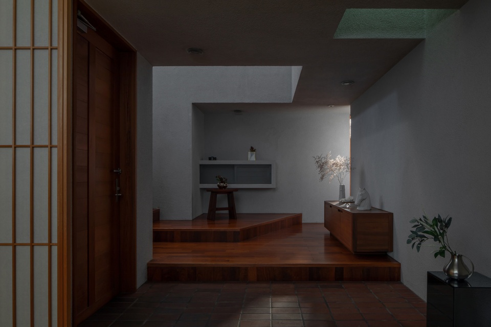 Leading House by FORM Kouichi Kimura Architects