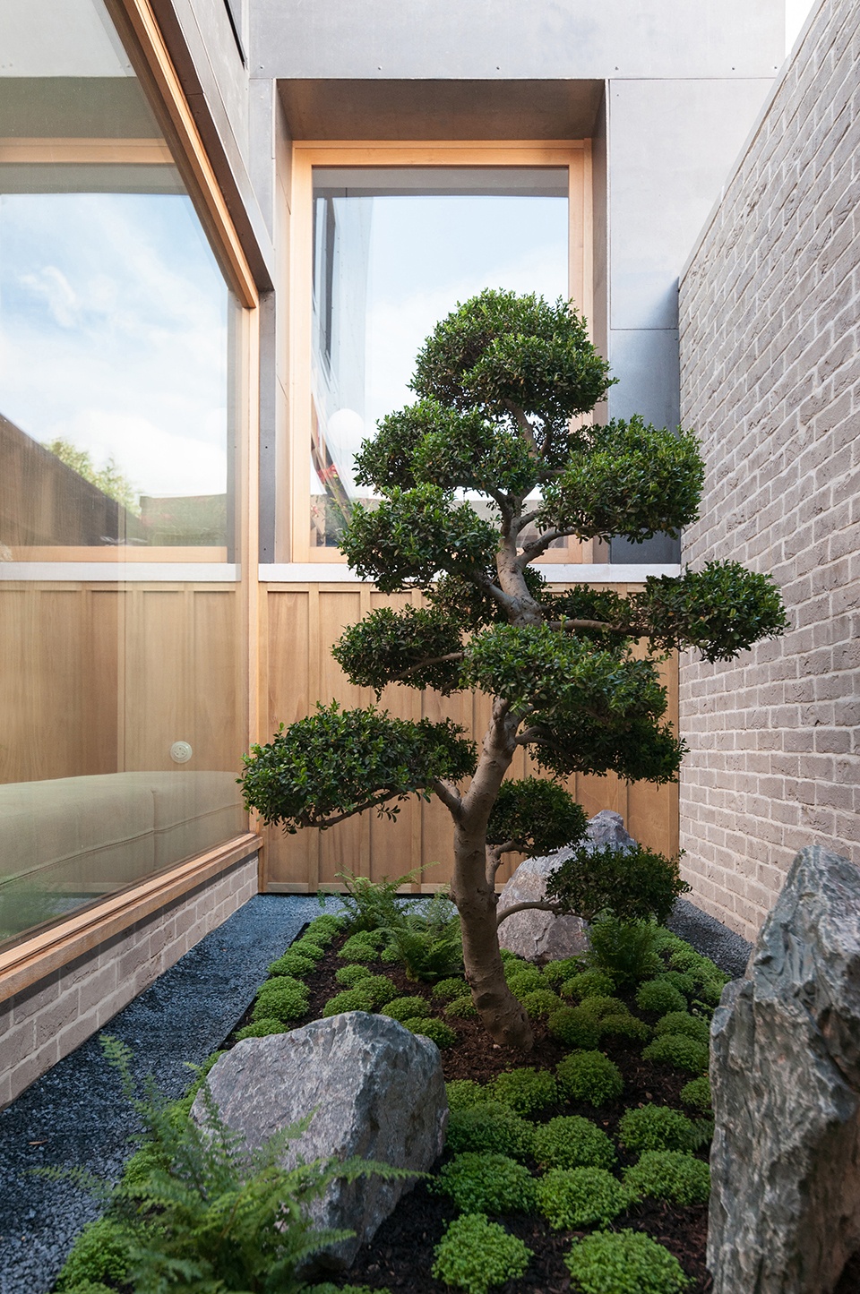 Courtyard House by Yellow Cloud Studio