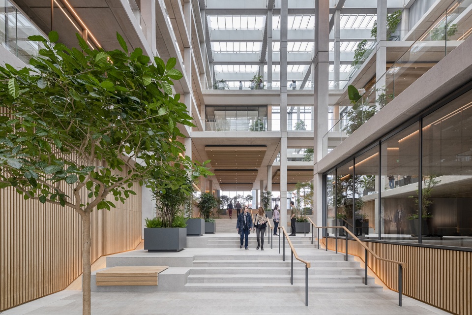 ICONE by Foster Partners