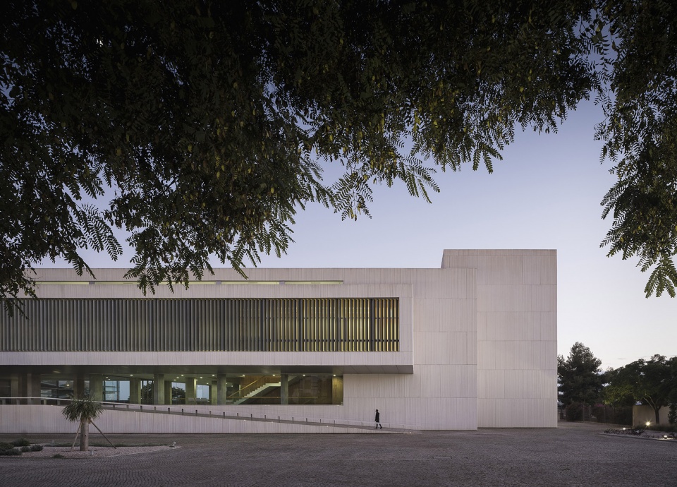 ayamonte exhibition and congress center by sol89