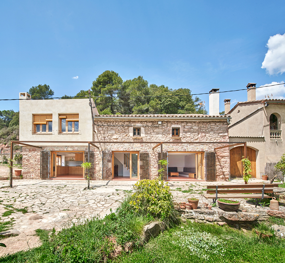 108era-renovation-of-a-farmhouse-in-granera-by-vallribera-noray
