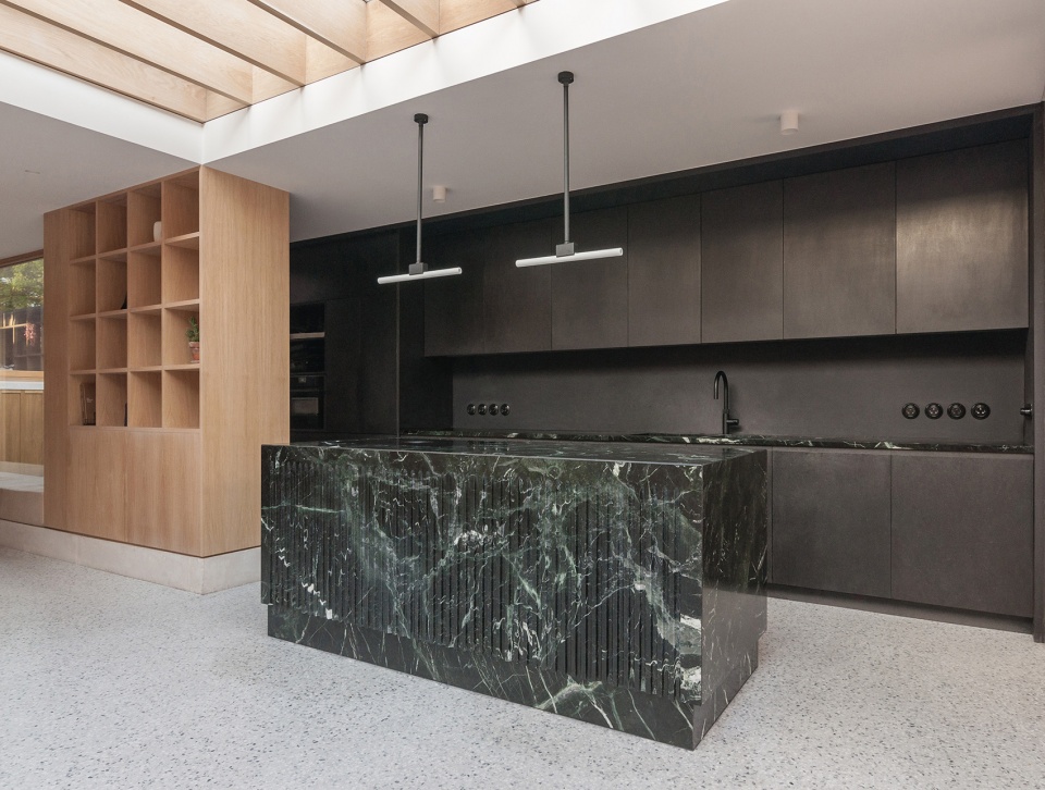 Courtyard House by Yellow Cloud Studio