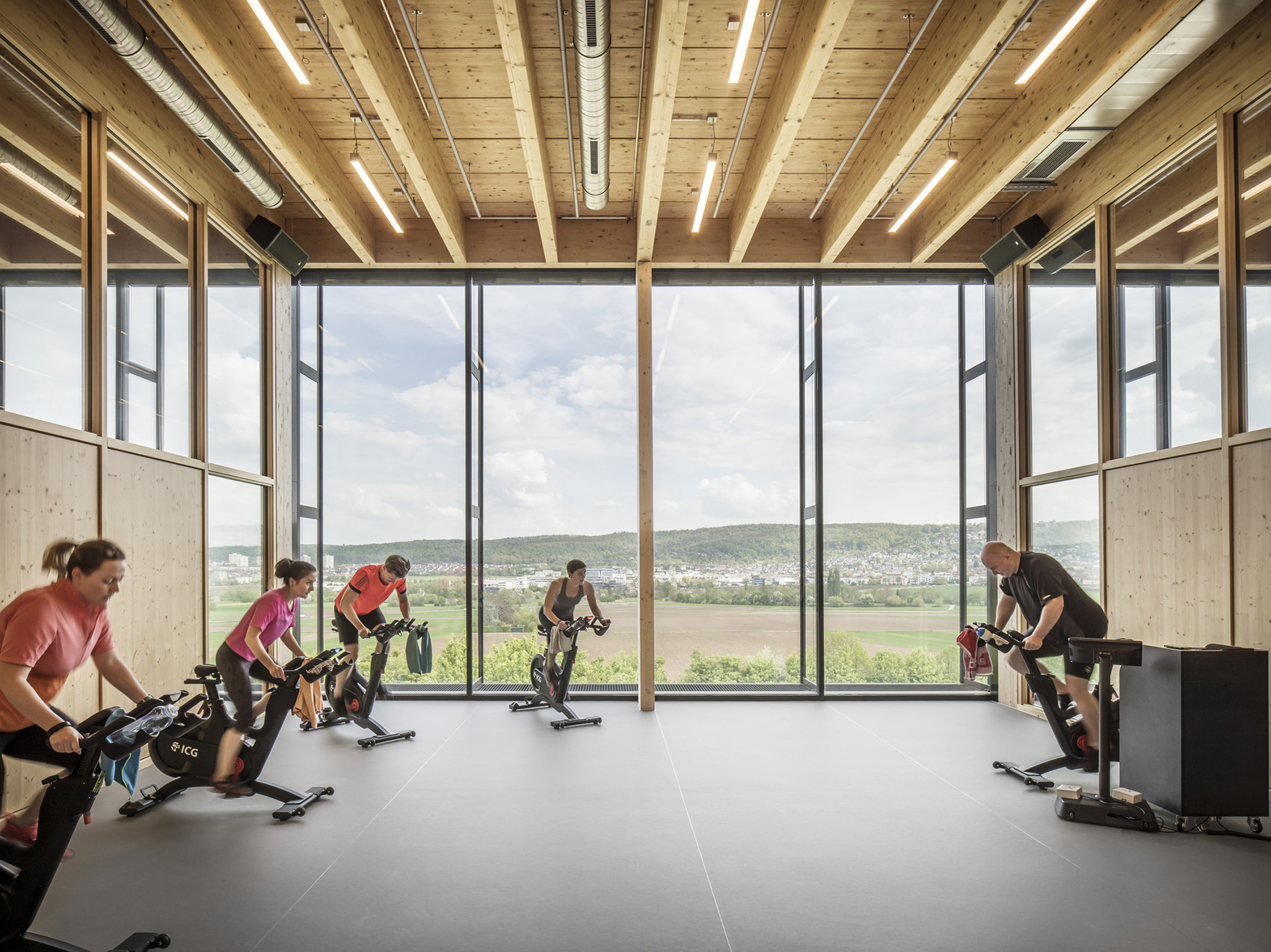 TRUMPF Fitness and Company Sports Center by Barkow Leibinger 谷德设计网