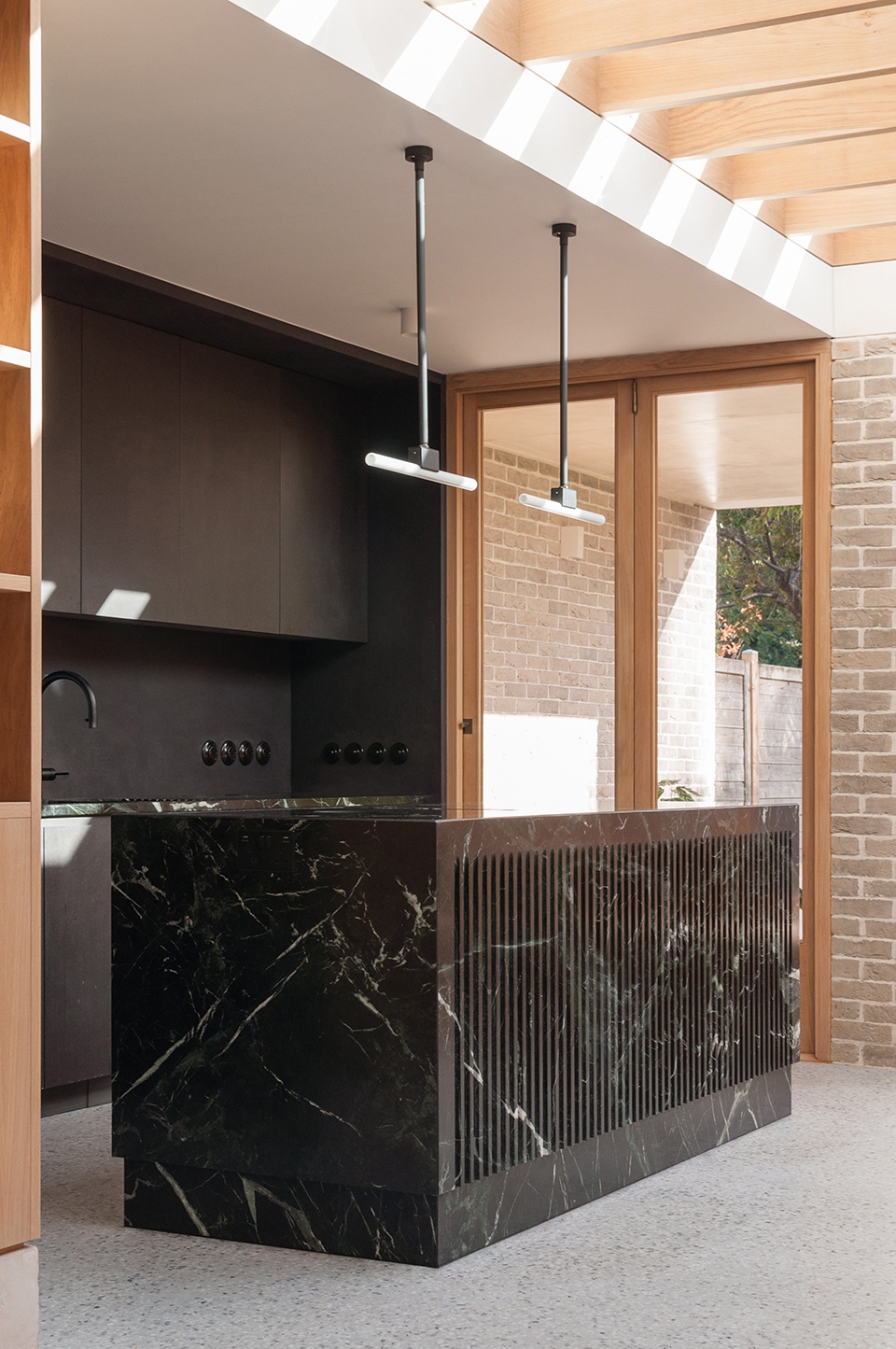 Courtyard House by Yellow Cloud Studio