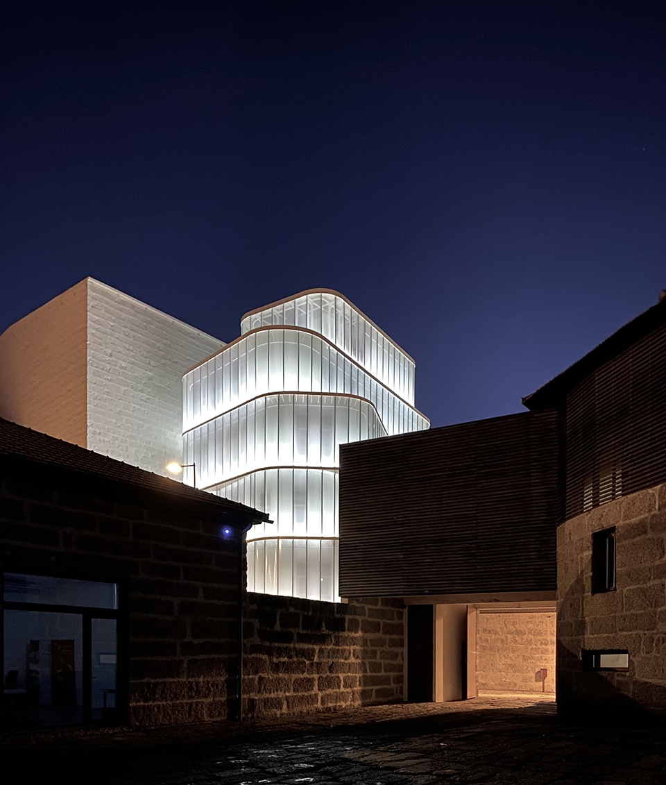 Rehabilitation of the old Jordao Theater and Garage Avenida by Pitagoras Group
