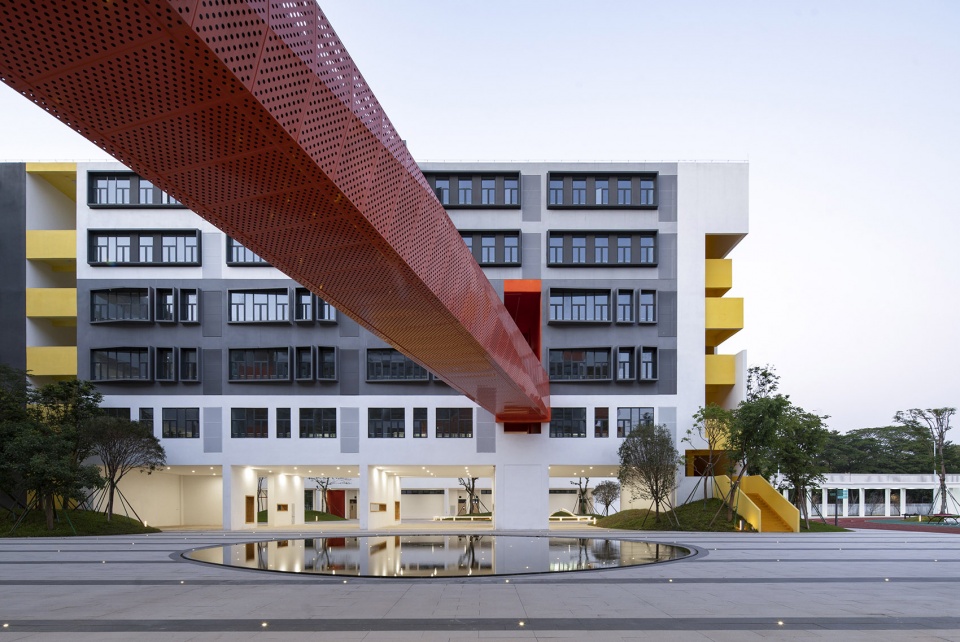 nanhai guicheng jingui high school by atelier cns