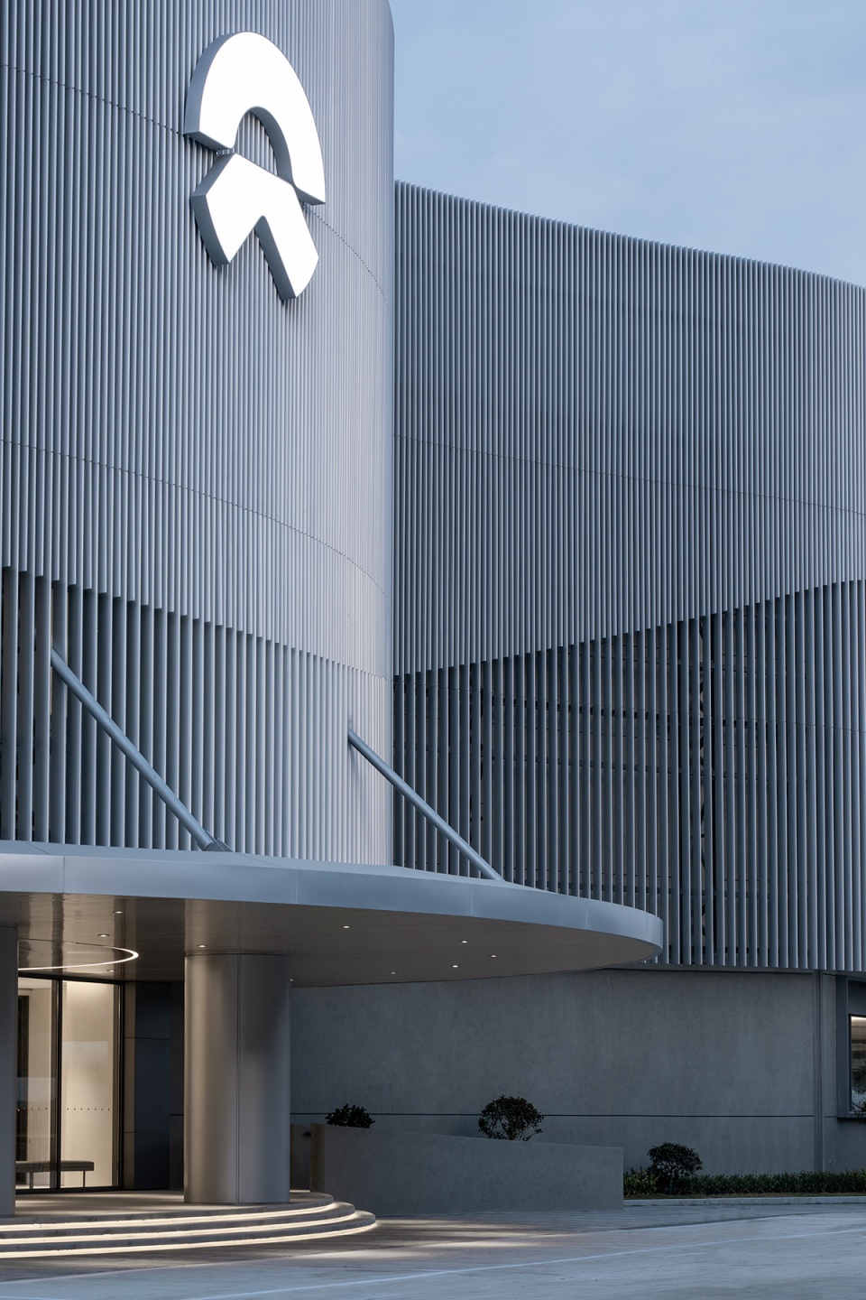 nio delivery center by kokaistudios