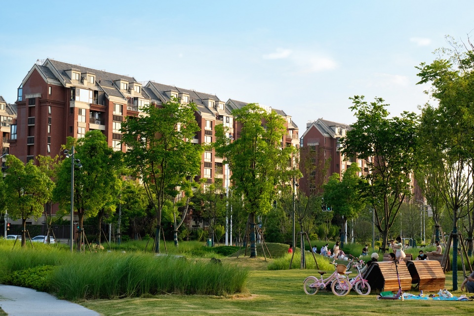 Shangkun Yueshan South Riverfront Community Park by Possibilism Design Studio
