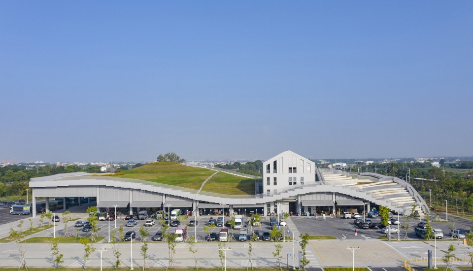 mvrdv completes wholesale market in tainan with publicly accessible roof