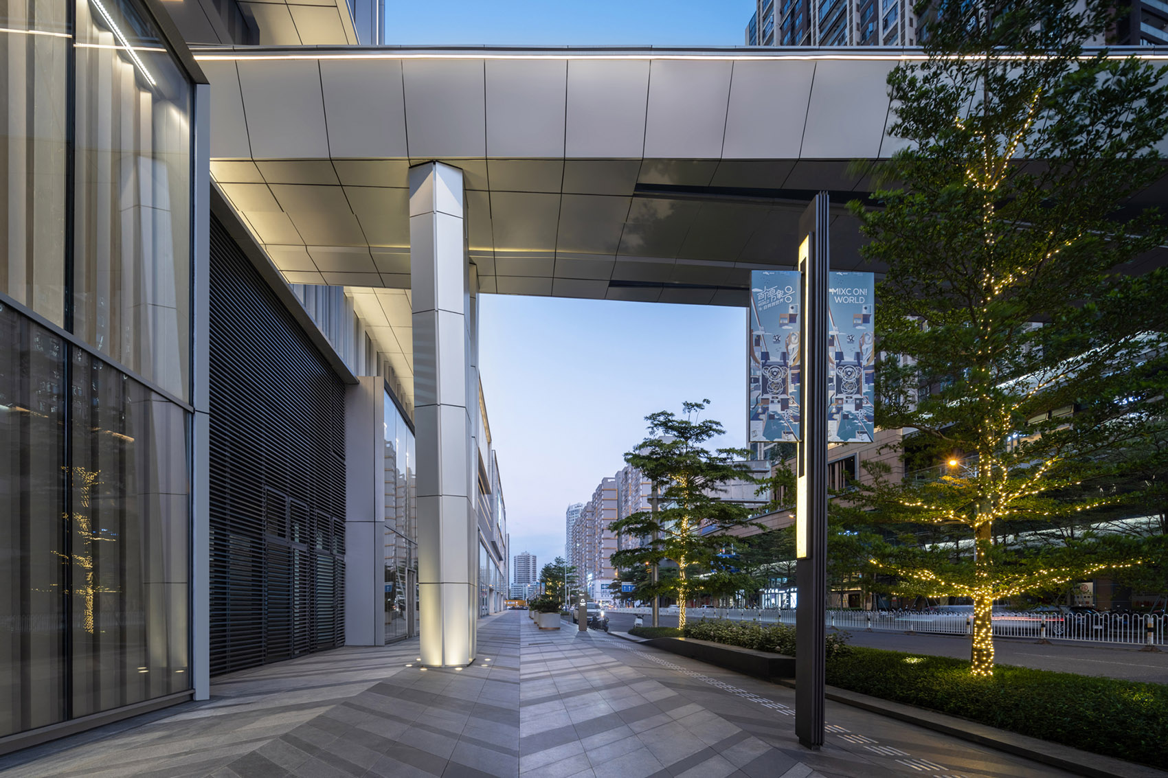 Landscape Design of CRLAND Mixc Haikou by GM Landscape - 谷德设计网