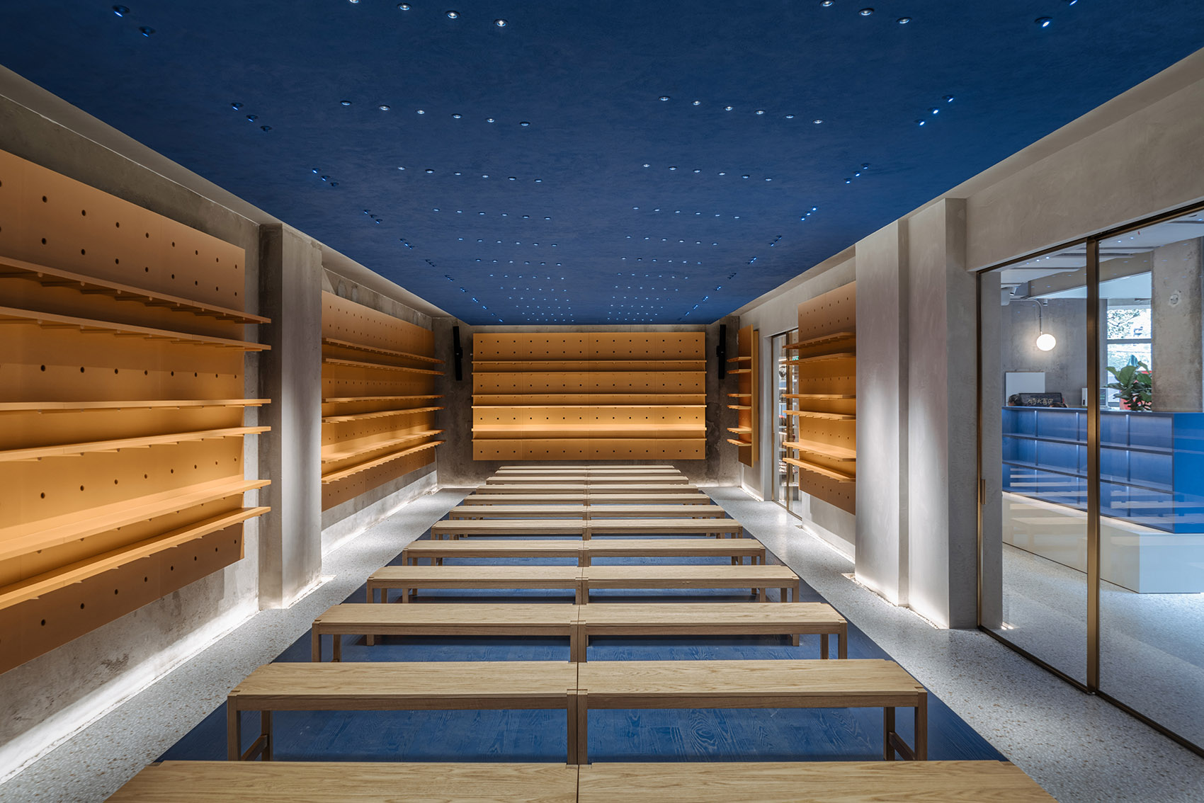 University Sport Book Store by Studio YUDA + Studio NOR 谷德设计网