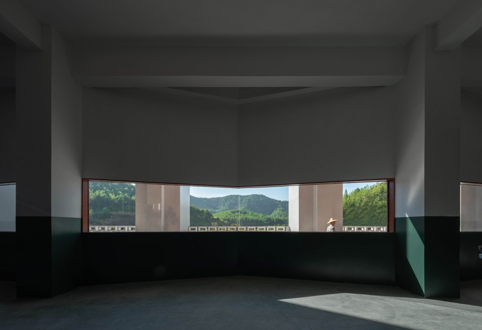 Chunqiu Cimingzhu Winery China by BE Design