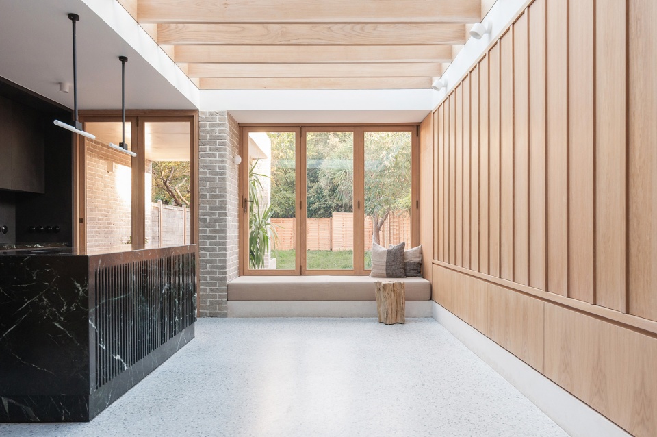 Courtyard House by Yellow Cloud Studio