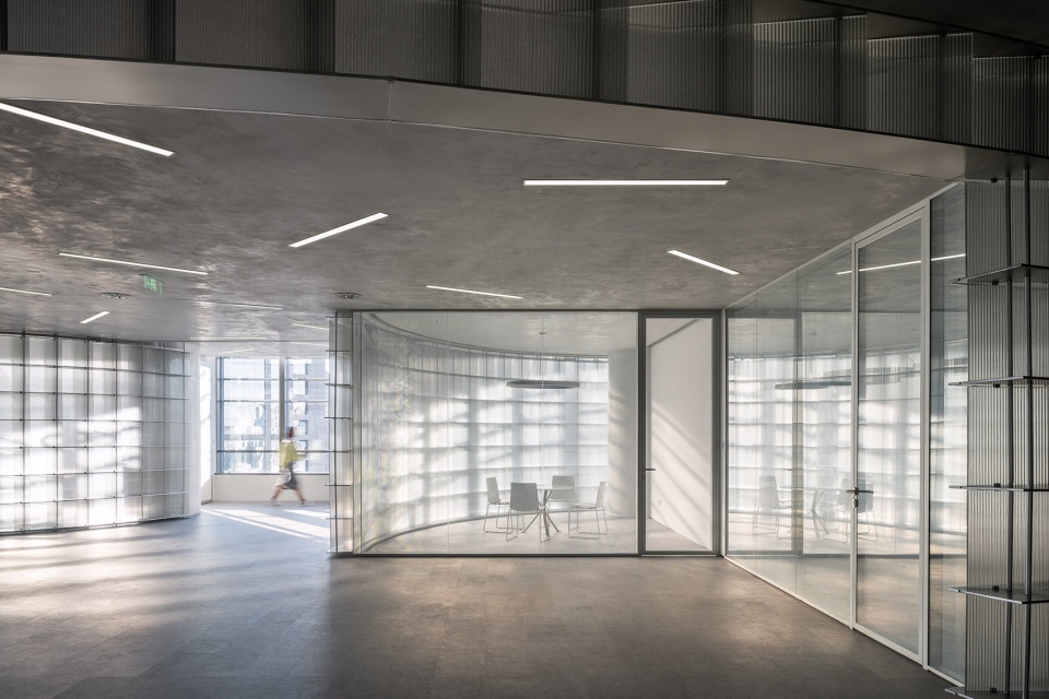 winding frames of light shanghai china by hcch studio