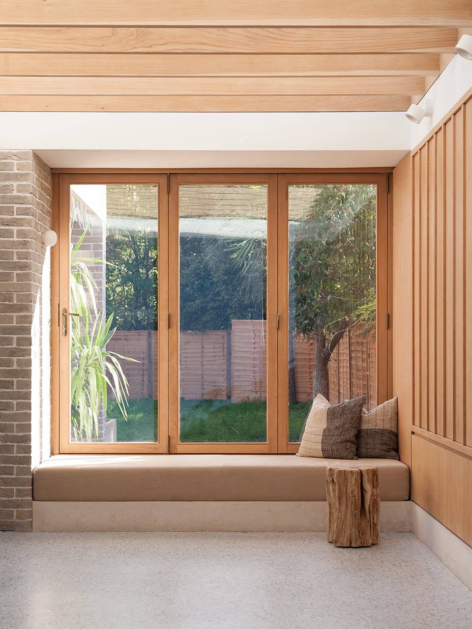 Courtyard House by Yellow Cloud Studio