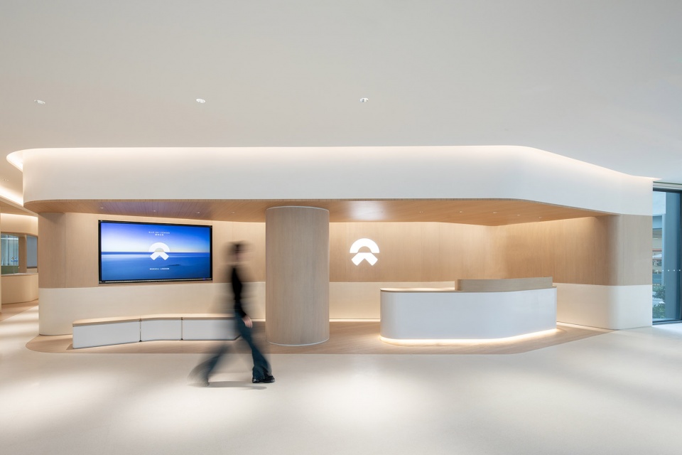 nio delivery center by kokaistudios
