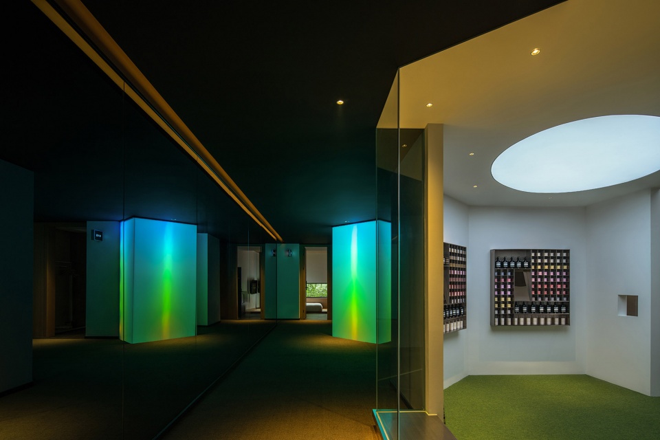 sfeel designer hotel in taikoo li by harmo design