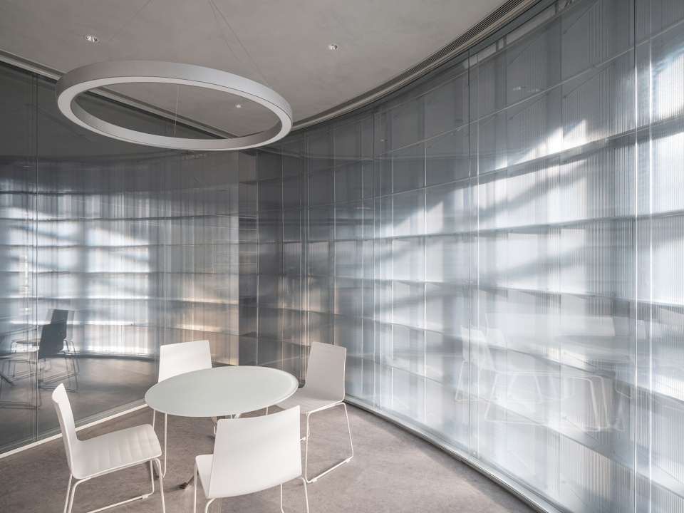 winding frames of light shanghai china by hcch studio