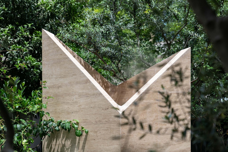 Botanica Meditation Centre by HAS design and research