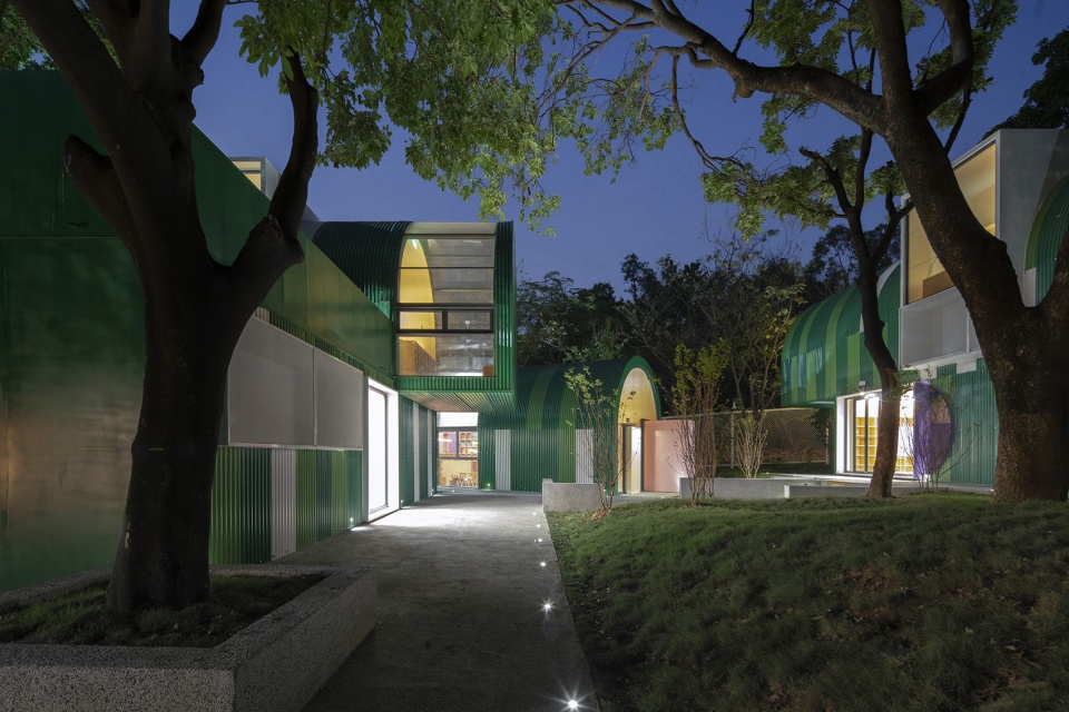 Renovation of the Jinping Lower Primary School by Atelier cnS