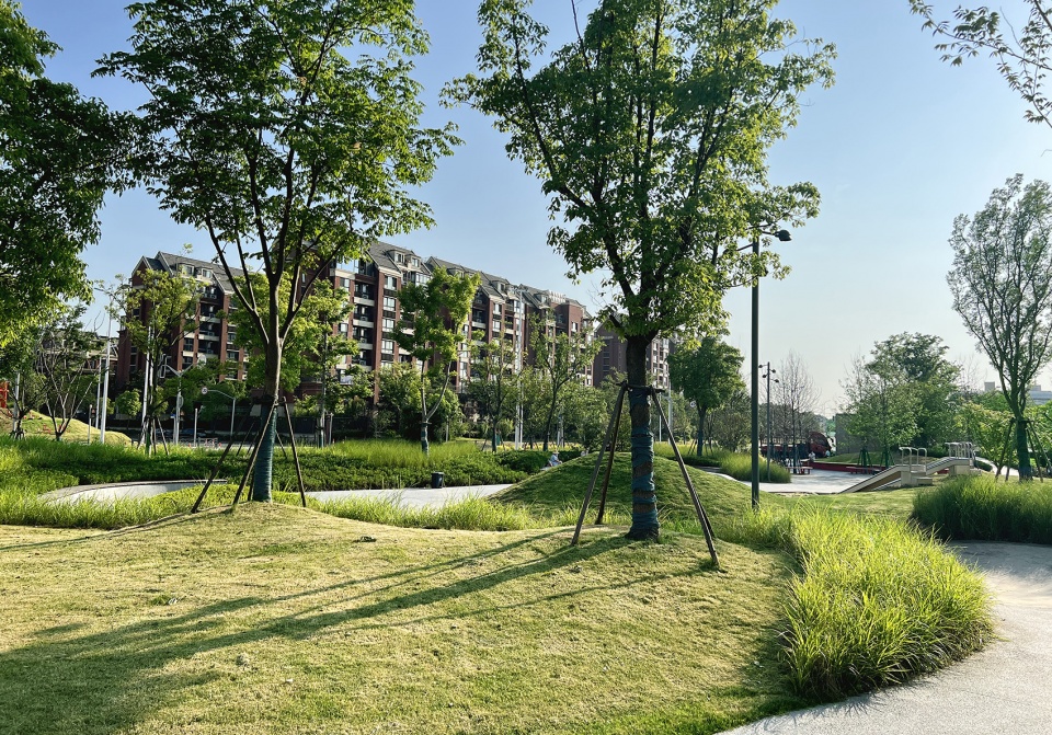 Shangkun Yueshan South Riverfront Community Park by Possibilism Design Studio