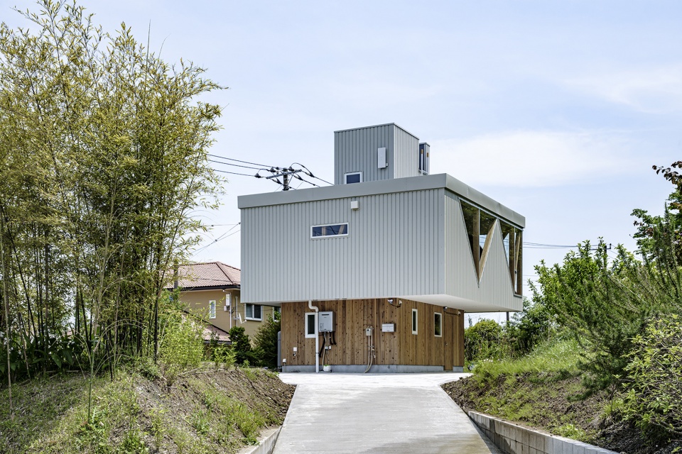 House for G by kurosawa kawara ten Architect