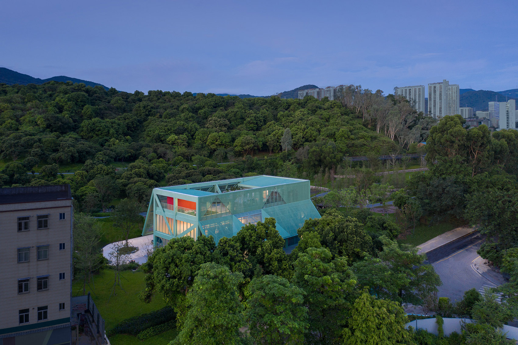 Found Project Four-Roof Pavilion by Found Projects + Schneider Luescher - 谷德设计网