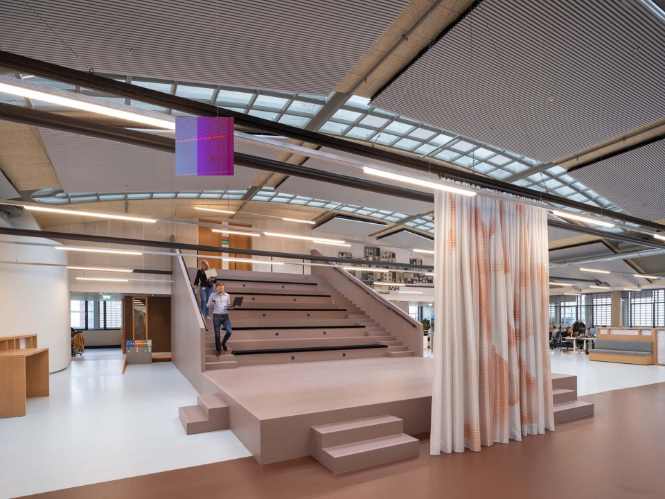 Stationspostgebouw by KCAP Kraaijvanger Architects
