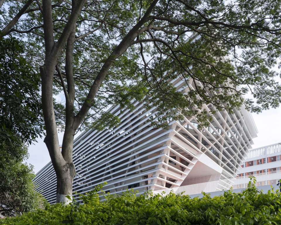 nanhai guicheng jingui high school by atelier cns