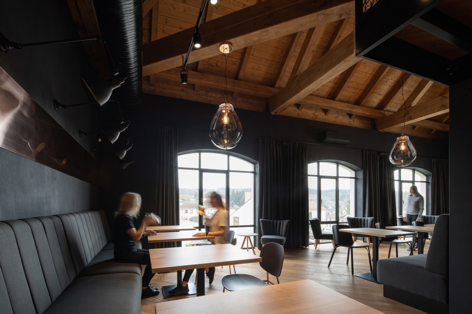Bernard Visitor Center by B 2 Architecture