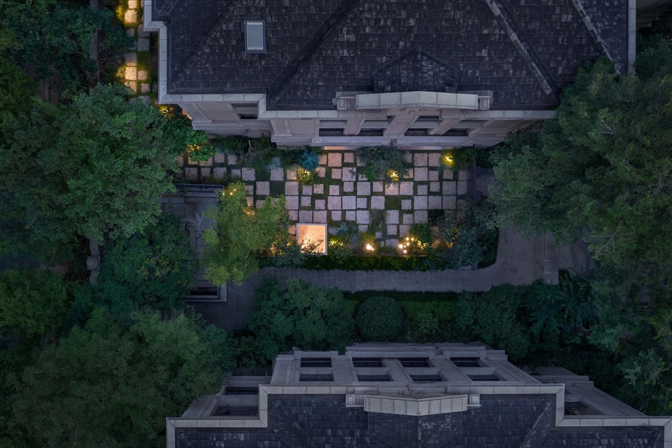 Botanica Meditation Centre by HAS design and research