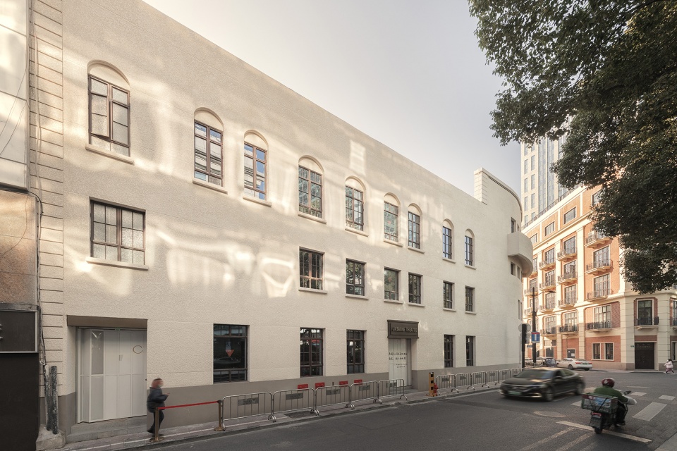 the renovation project of shanghai workers cultural palace jasmine theater by arcplus group plc shanghai arcplus architecture engineering...
