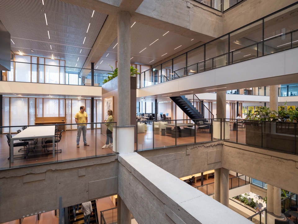 Stationspostgebouw by KCAP Kraaijvanger Architects
