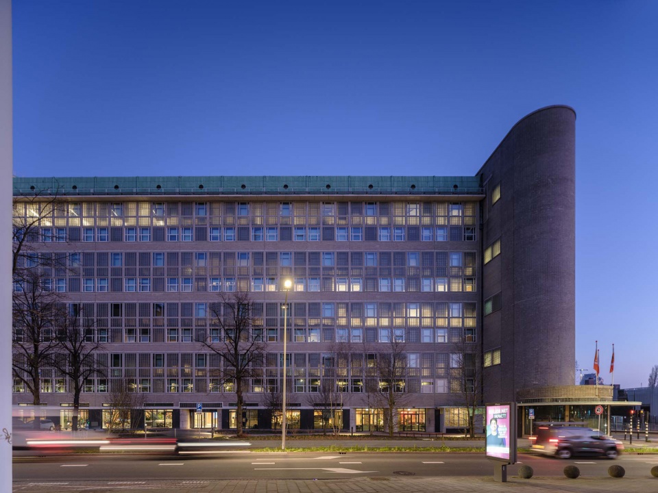 Stationspostgebouw by KCAP Kraaijvanger Architects
