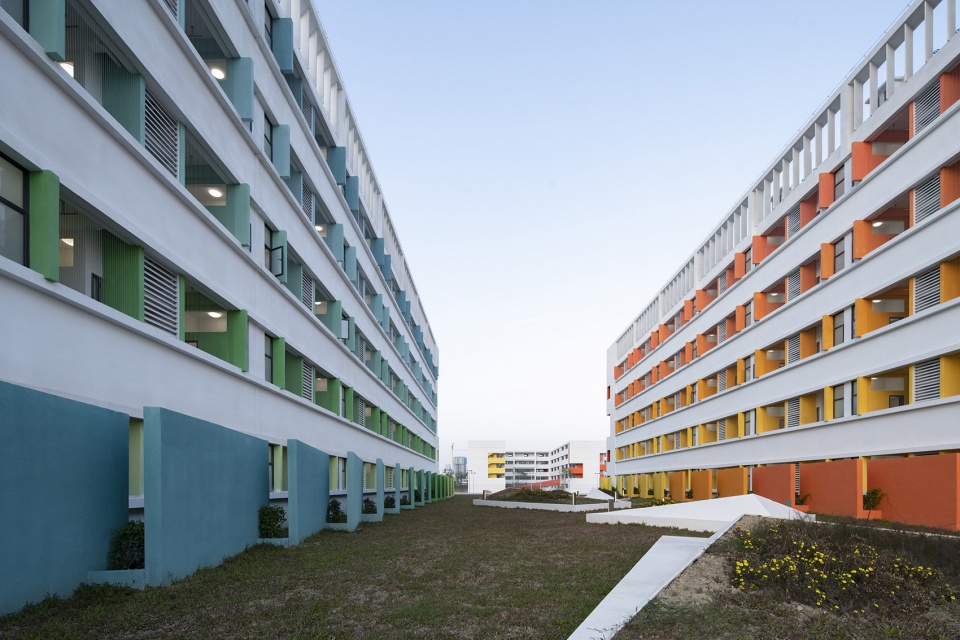 nanhai guicheng jingui high school by atelier cns