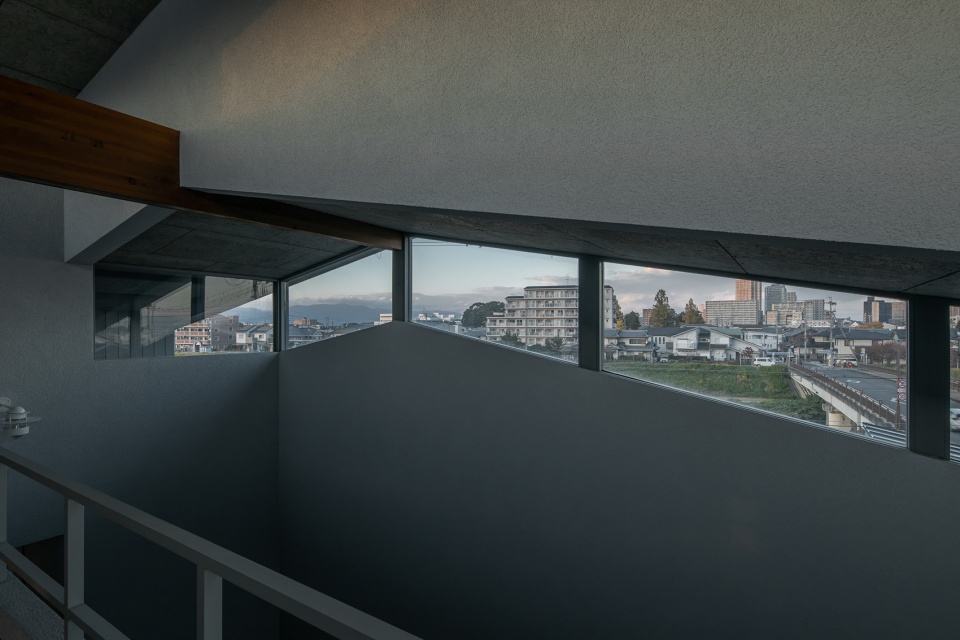 Leading House by FORM Kouichi Kimura Architects